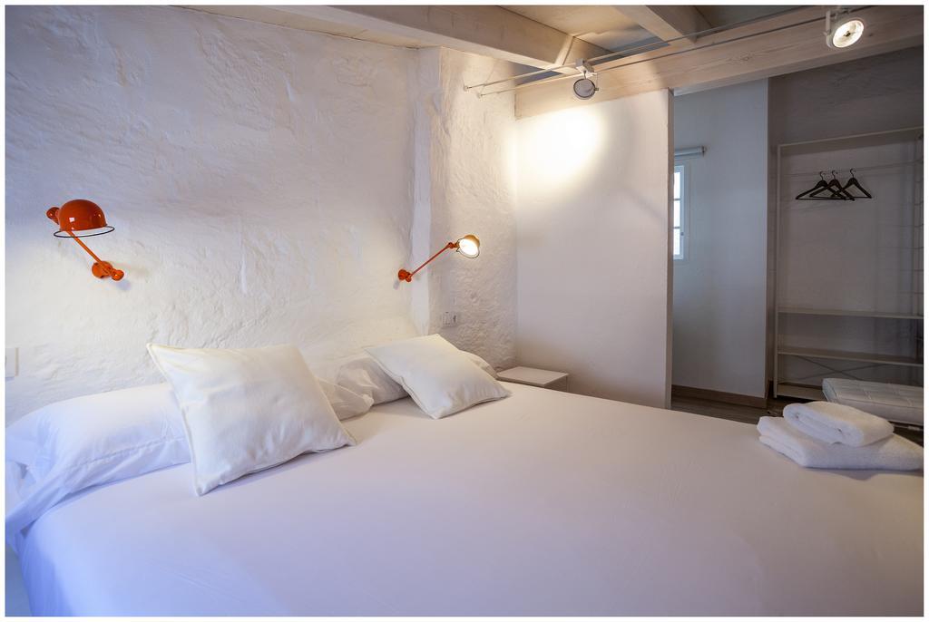 Cheap & Chic Hotel Ciutadella  Esterno foto