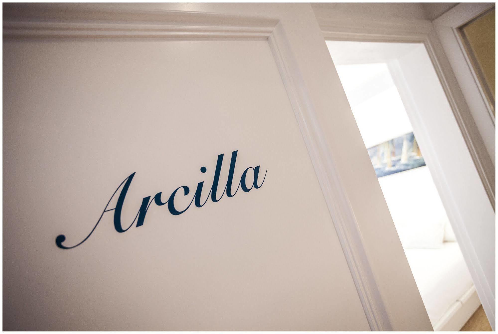 Cheap & Chic Hotel Ciutadella  Esterno foto