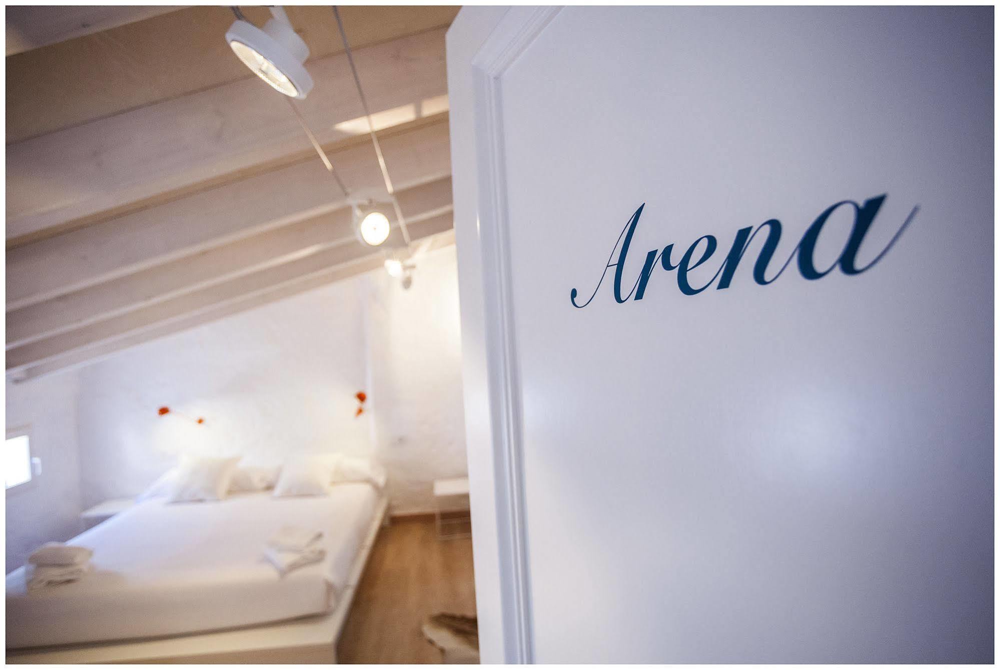 Cheap & Chic Hotel Ciutadella  Esterno foto