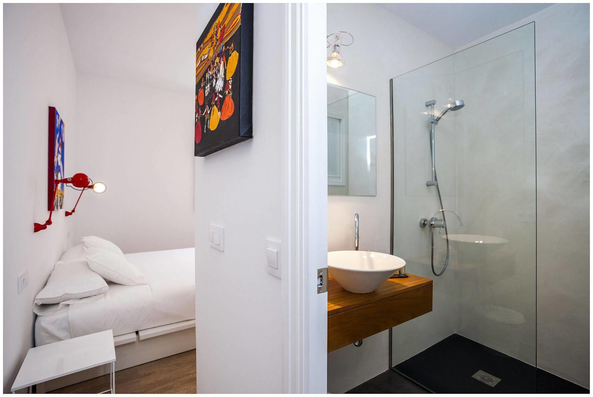 Cheap & Chic Hotel Ciutadella  Esterno foto