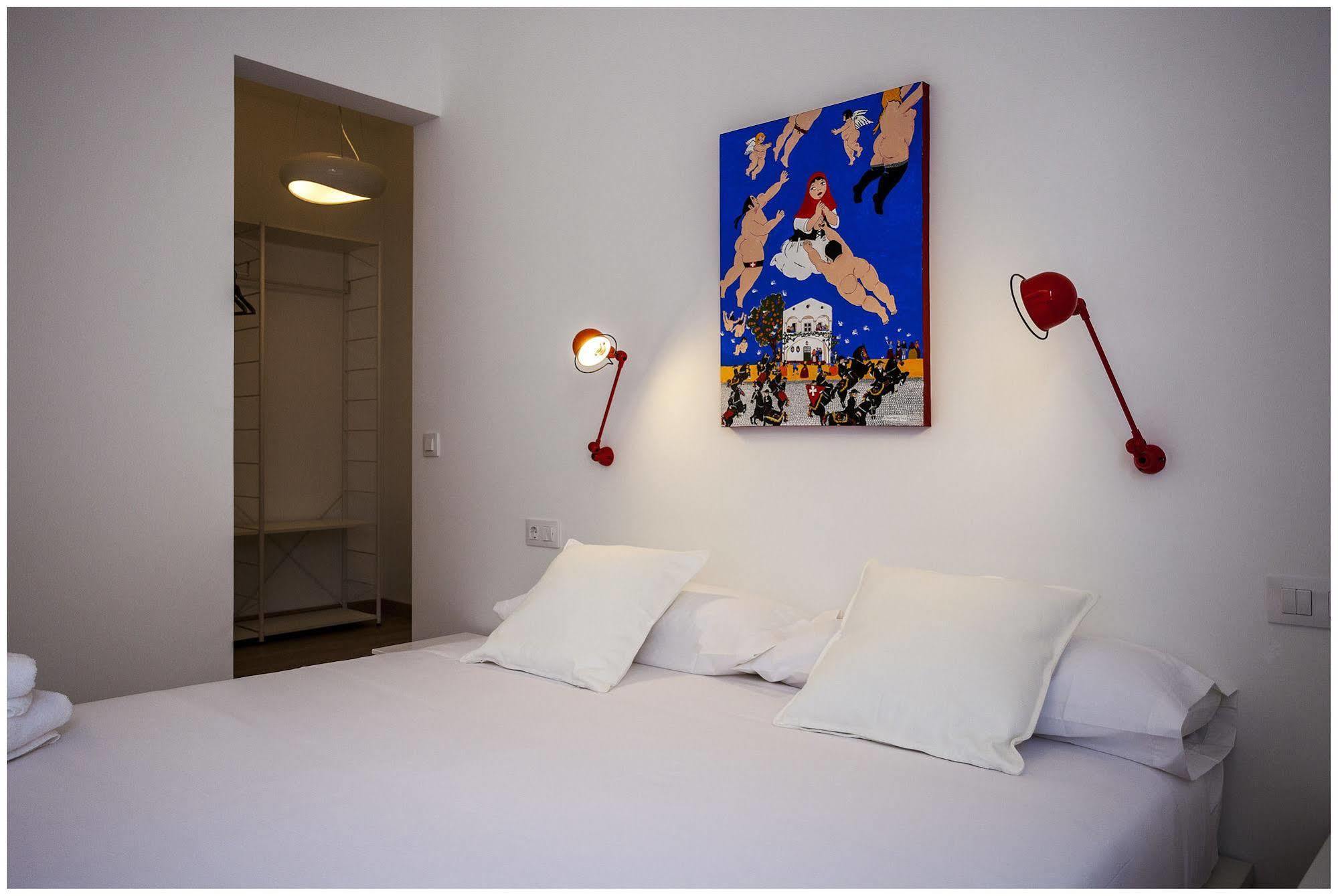 Cheap & Chic Hotel Ciutadella  Esterno foto